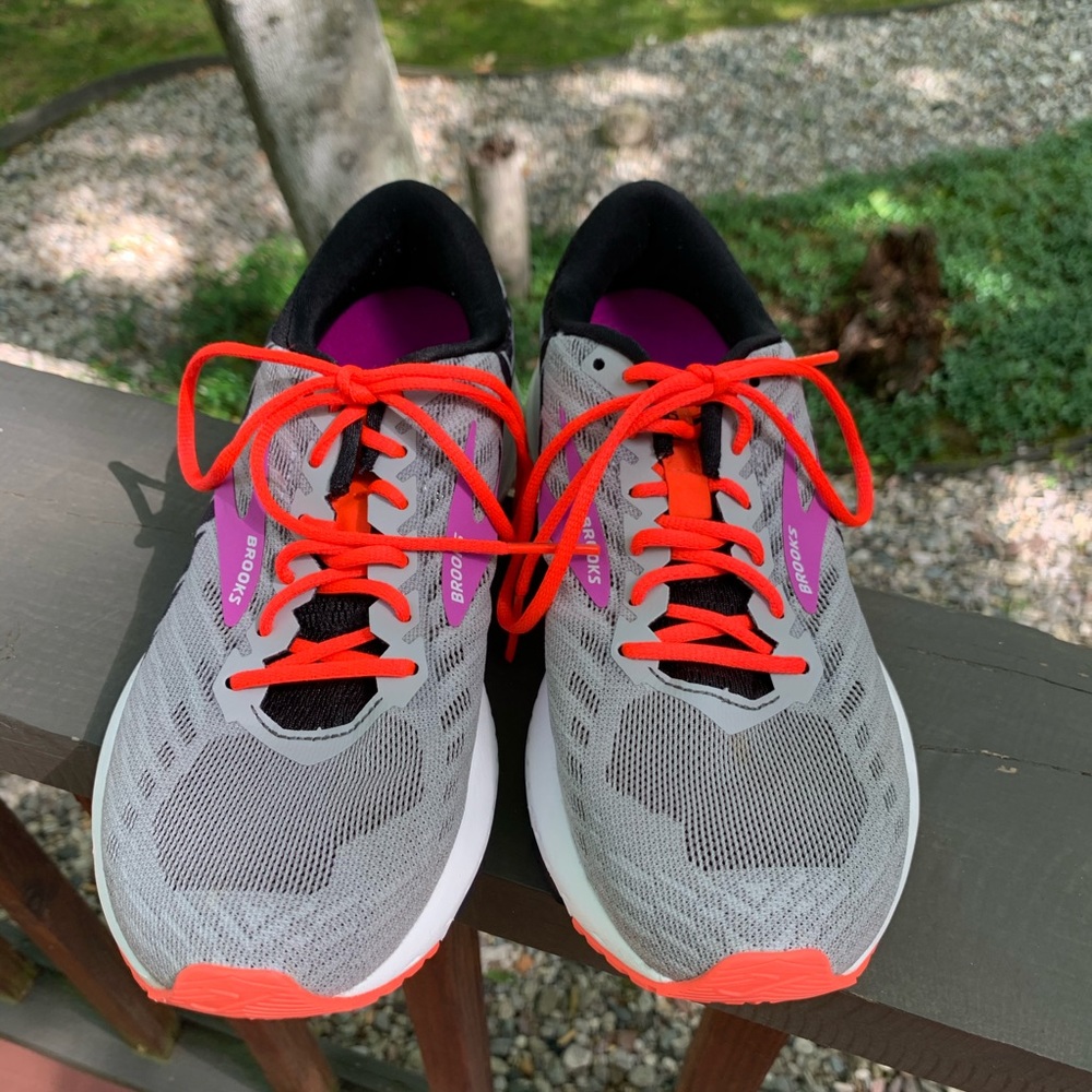 brooks launch 6